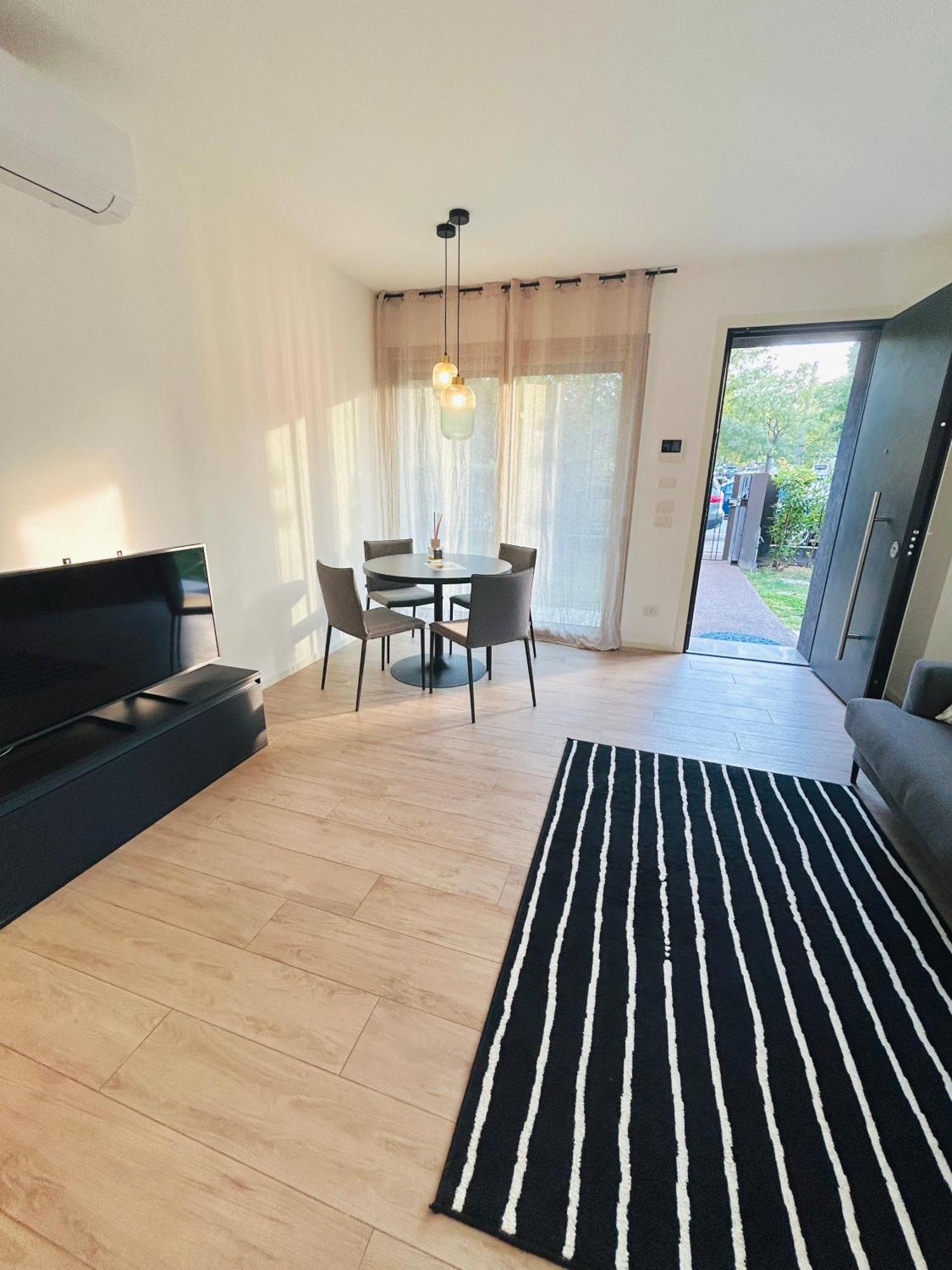ריצ'יונה Cortemaggiore 4D Luxury-Flexrent Abissinia מראה חיצוני תמונה